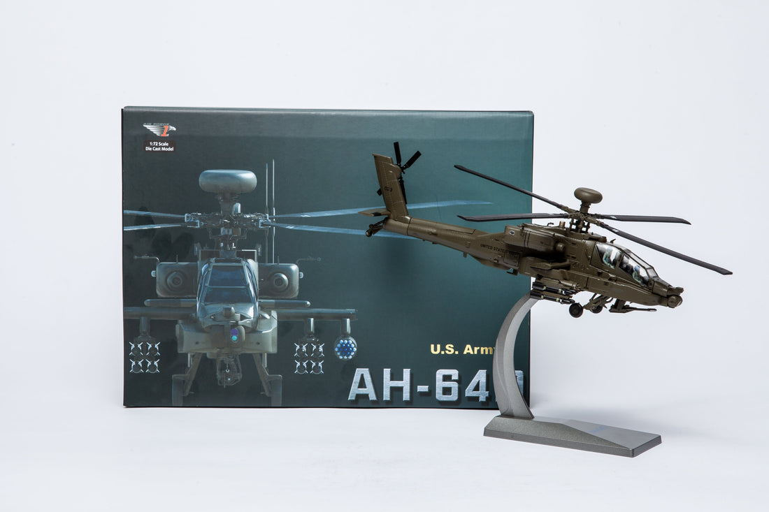 1:72 AH-64 Apache Helicopter Model - Chame LTD
