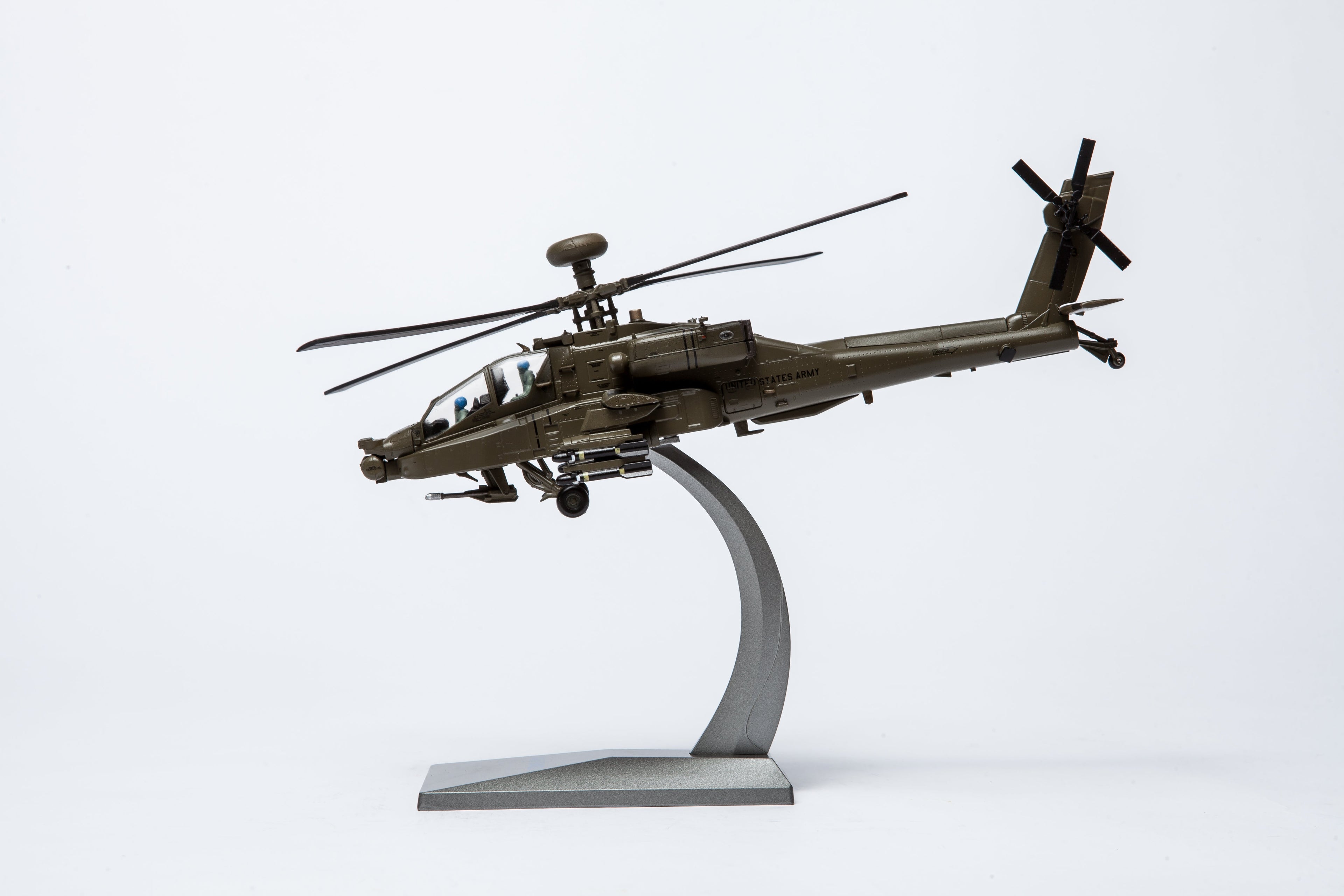 1:72 AH-64 Apache Helicopter Model
