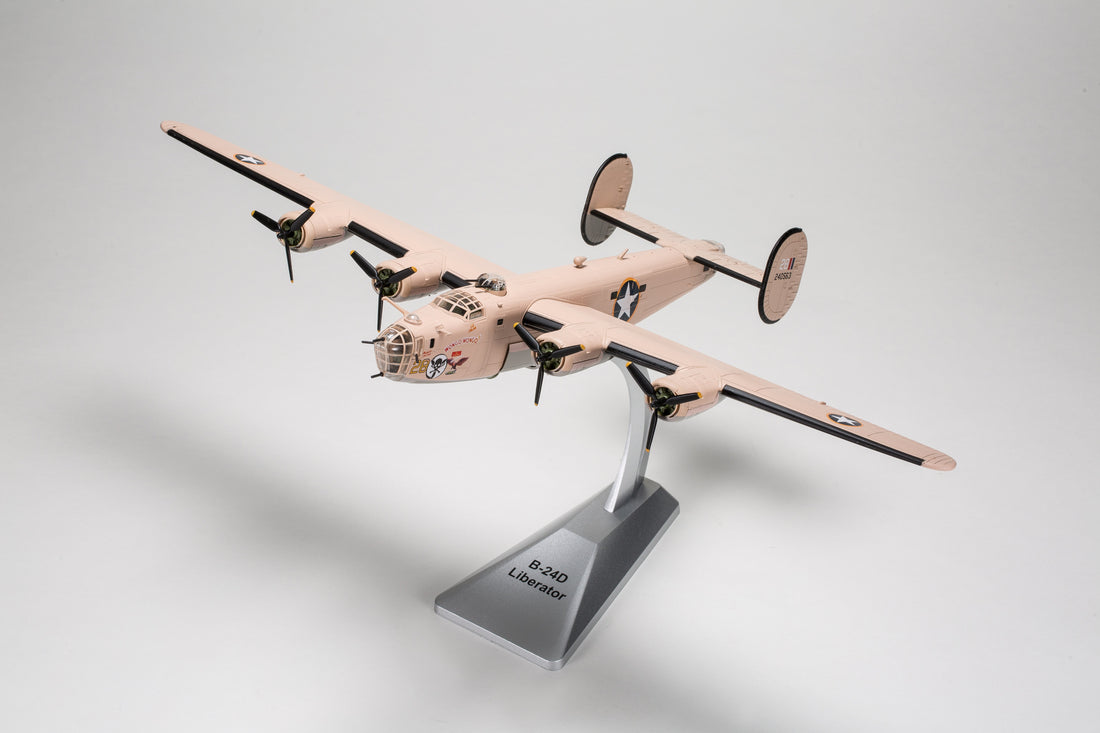 1:72 B-24D Liberator Bomber Model - Chame LTD