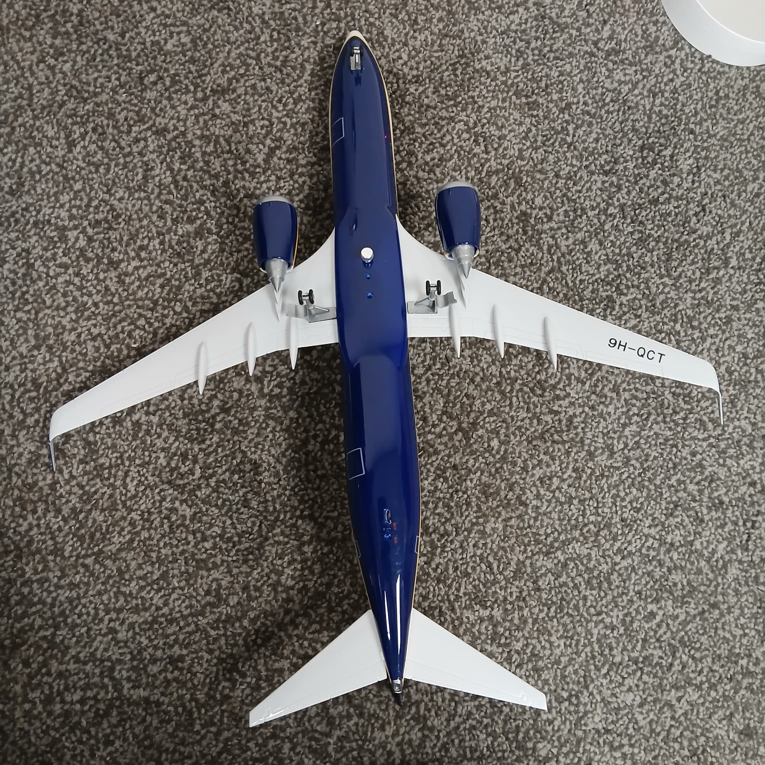 Ryanair Boeing 737 Model Aircraft Large Airline Display Plane
