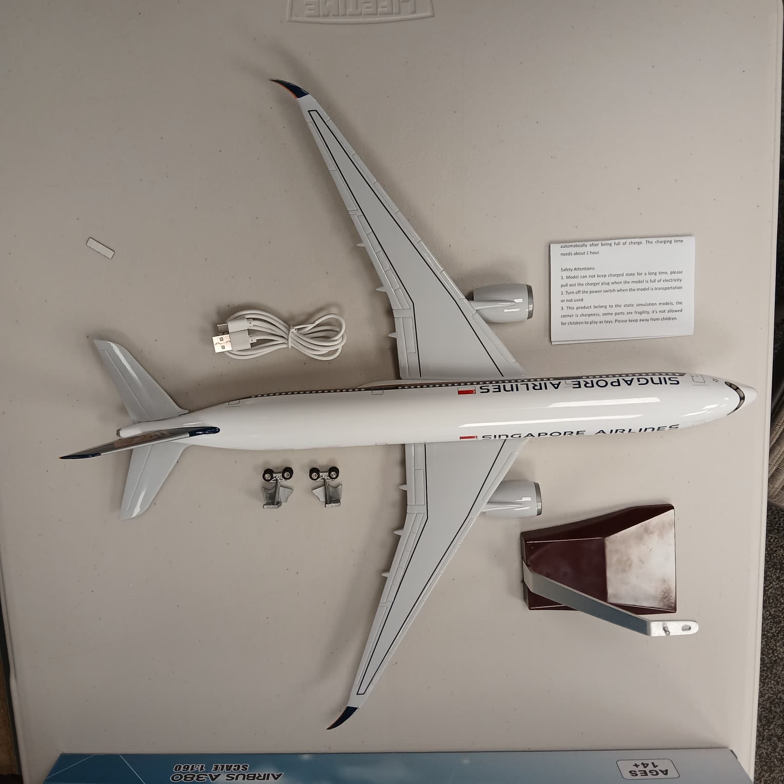 Singapore Airlines Airbus A350 Model Aircraft Large Display Plane