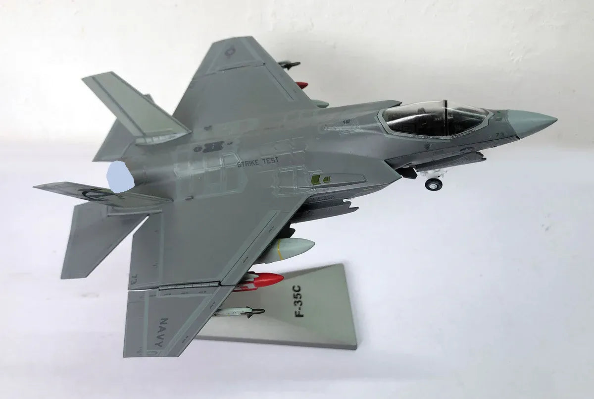 1:72 F-35C Lightning II Salty Dogs Diecast Model – VX-23 CF-03 Navy Stealth Jet
