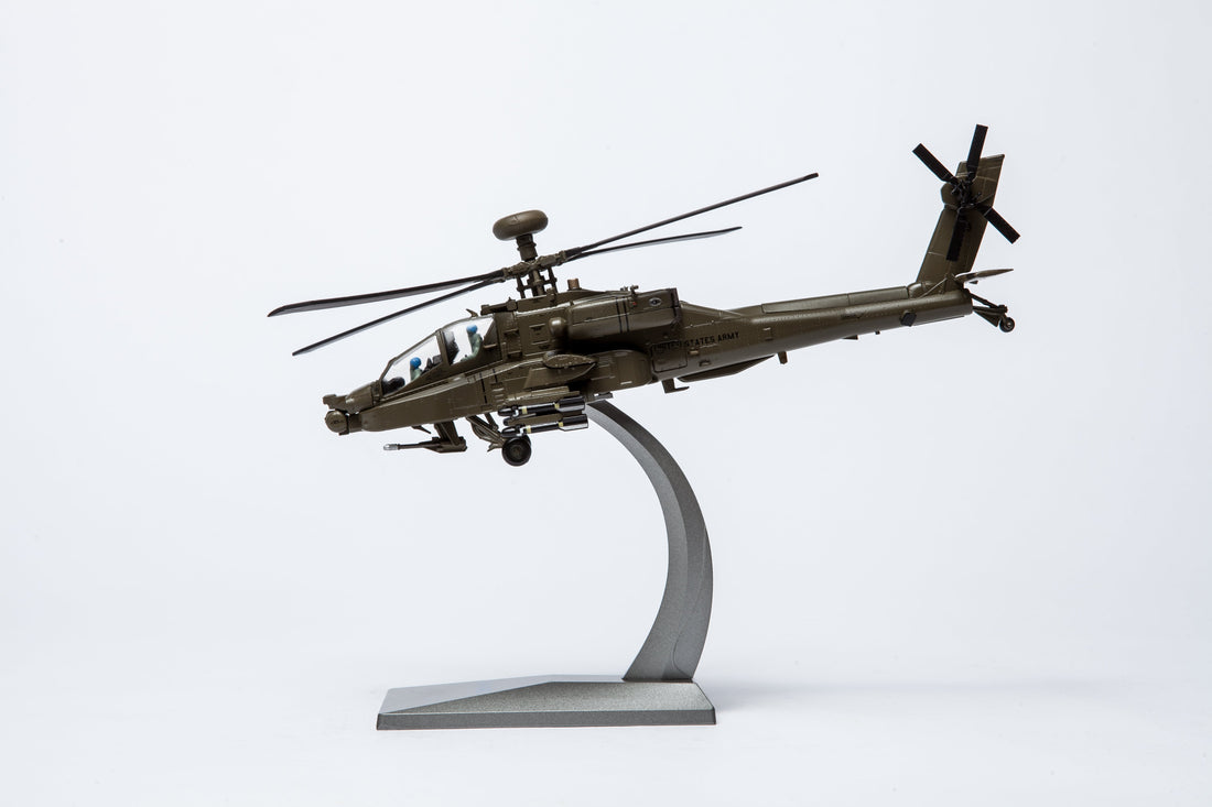 1:72 AH-64 Apache Helicopter Model