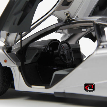 LCD Models McLaren F1 Die-Cast Model Car 1:18 Silver
