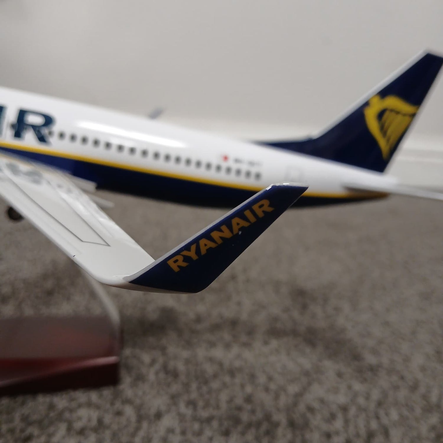 Ryanair Boeing 737 Model Aircraft Large Airline Display Plane