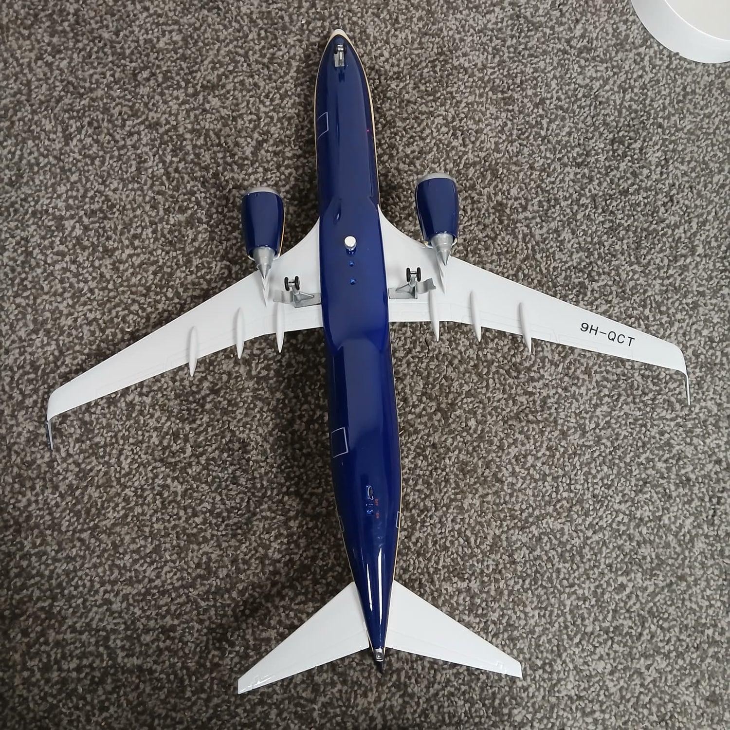 Ryanair Boeing 737 Model Aircraft Large Airline Display Plane